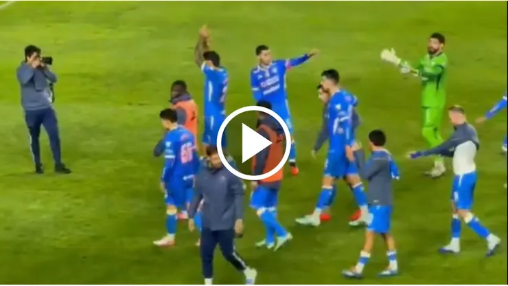 El gesto de Erik Lira y Andrés Gudiño con la afición de Cruz Azul que no se vio en TV.