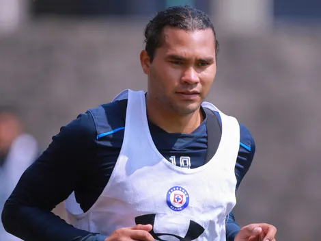 Carlos 'Gullit' Peña se registra en Morena para buscar la alcaldía de León
