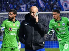 Conejo Pérez toma postura en el debate por la portería de Cruz Azul