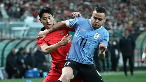 Jonathan Rodríguez fue titular en la victoria de Uruguay sobre Corea del Sur.