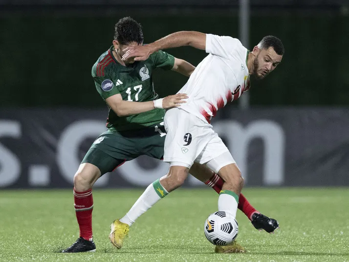 México venció a Surinam con Reyes en la cancha