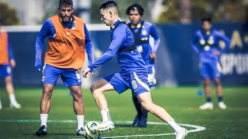 Álvaro Fidalgo y Jonathan Dos Santos en el entrenamiento de América