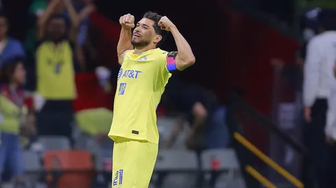 Henry Martín lucha por estar frente a Pumas UNAM