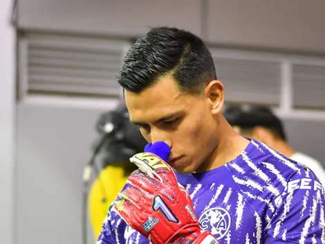 Sebastián Vegas ayudó a Luis Malagón a detener el penalti