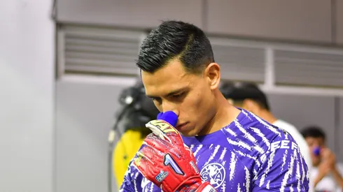 Sebastián Vegas ayudó a Luis Malagón a detener el penalti