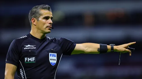 Fernando Hernández perdió la cabeza en el Estadio Azteca