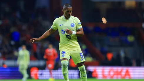 Pedro Aquino viene de jugar con Perú en la fecha FIFA