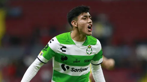 Santos Laguna tasó a Omar Campos en una millonada