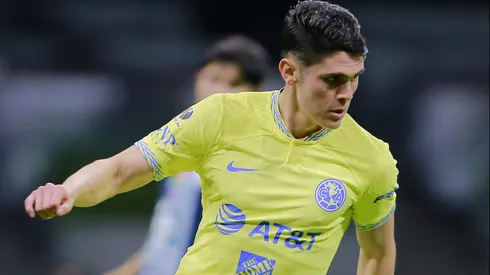 Israel Reyes podría salir de América