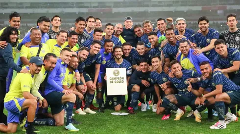 Henry Martín fue reconocido por su título de goleo.