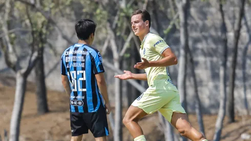 Esteban Lozano le dio el triunfo a América ante Gallos.