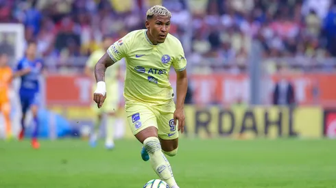 América hizo oficial la baja de Roger Martínez.