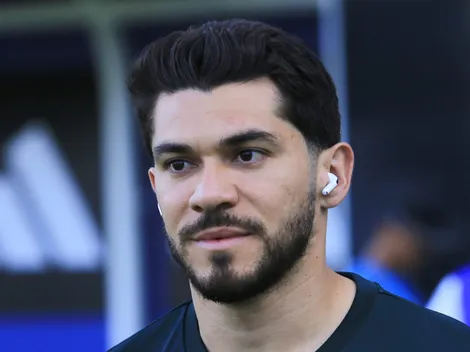 Henry Martín y su espectacular gol en el entrenamiento de la Selección mexicana