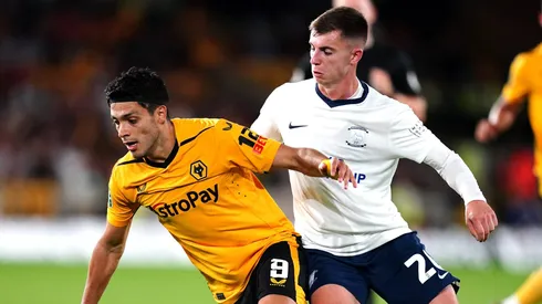 Raúl Jiménez no volverá al Club América este semestre.