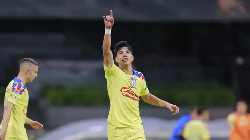 La icónica foto de Kevin Álvarez y Julián Quiñones