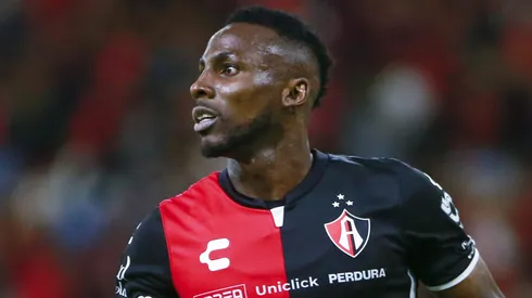 Advierten a Julián Quiñones