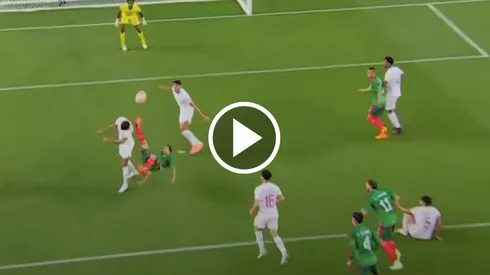 Henry Martín casi marca un golazo con el Tri