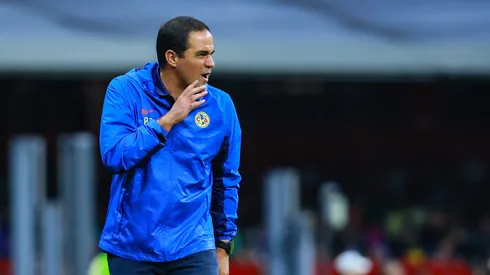 El estratega brasileño reconoció que en defensa han quedado a deber.