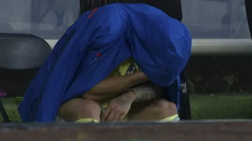 Alejandro Zendejas lloró en la banca.