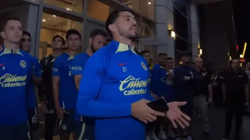 Henry Martín agradeció el apoyo a los aficionados en la serenata para América.