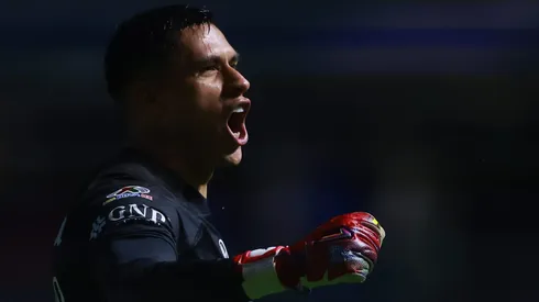 Luis Malagón recibiría su tan esperada oportunidad.