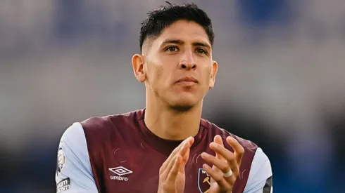 Edson Álvarez es cada vez más querido entre los fanáticos del West Ham.