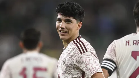 Kevin Álvarez entró de cambio vs Australia.