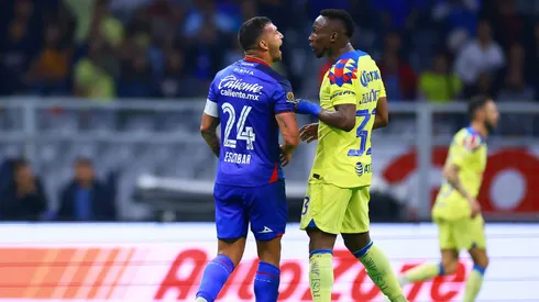 Julián anotó, se enfrentó a Juan Escobar y se ganó los aplausos de los fans.