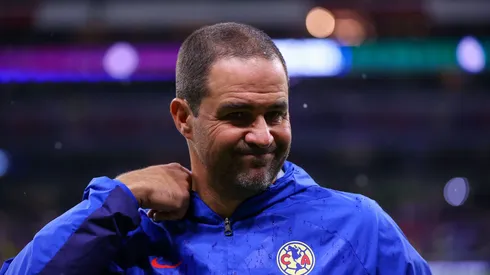 André Jardine podría perderse el Clásico.