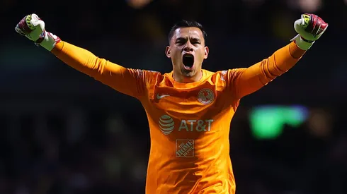 Luis Malagón celebrando un gol contra Monterrey.