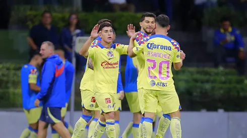 Los azulcremas van que vuelan por el primer puesto.