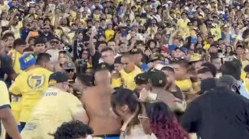 Las dos aficiones no se controlaron en el recinto.