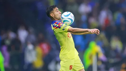 América debe pensar en un nuevo lateral izquierdo.