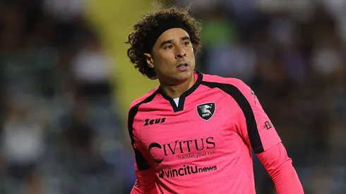 Guillermo Ochoa no puede evitar las goleadas.