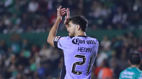 Henry Martín fue el mejor hombre de América con su doblete.