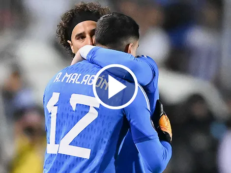 Memo Ochoa tuvo un emotivo gesto con Luis Ángel Malagón cuando entró al partido