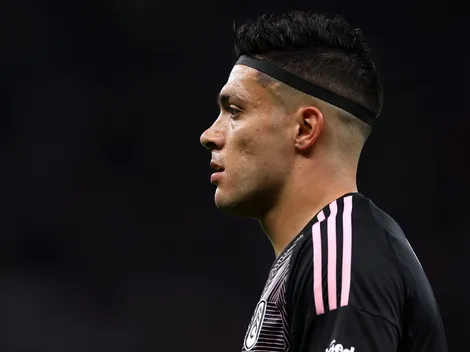 Raúl Jiménez divide a la afición del América