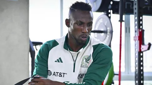 Julián Quiñones está listo para jugar con el Tricolor.