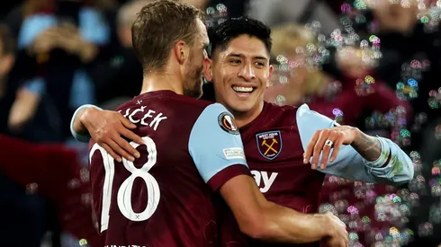 Edson Álvarez brilla en Londres.