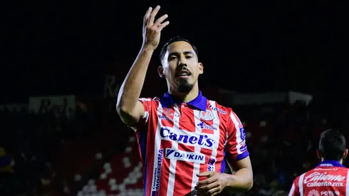 América no estaría negociando por Chávez.