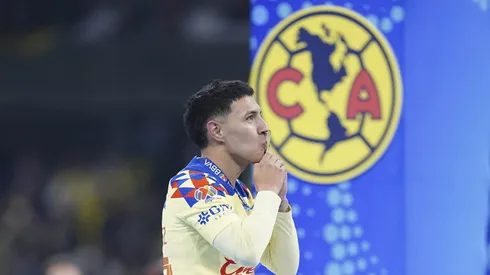 Los fans no quieren que Leo se vaya del club.