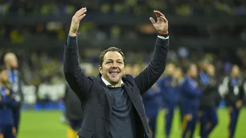 Santiago Baños confesó si habrá refuerzo o no para la lateral derecha,