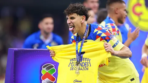 Igor Lichnovsky pudo decir adiós a las canchas antes de llegar a América.