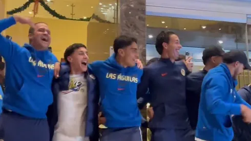 Jardine y el plantel de América disfrutaron la serenata.