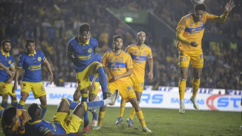 La jugada del gol del Tigres causó polémica.
