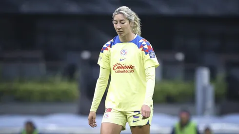 Jocelyn Orejel fue operada de la rodilla.