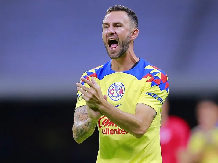 Las duras amenazas que recibió Miguel Layún en su celular