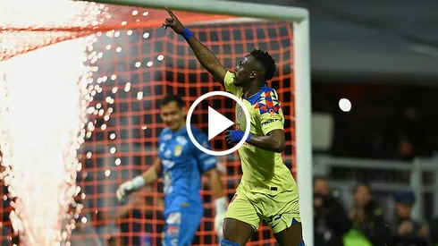 Julián Quiñones marcó a lo Panenka.