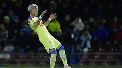 Calderón se está ganando a pulso la titularidad.