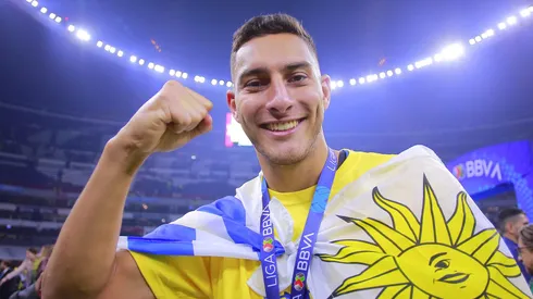 Cáceres no se va del América.